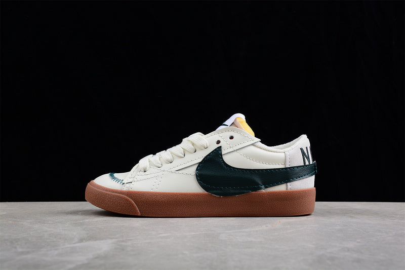 NikeMens blazer 77 jumbo low - white/green