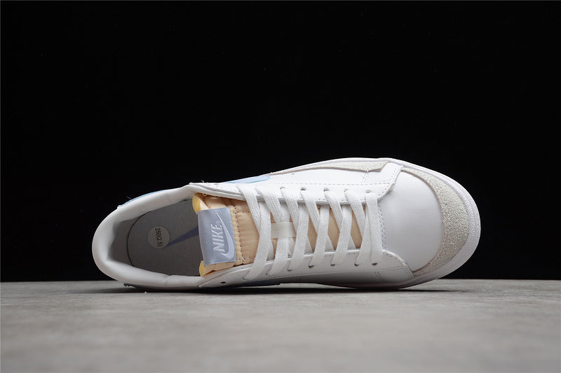 NikeUnisex Blazer Low 77 - White/Blue