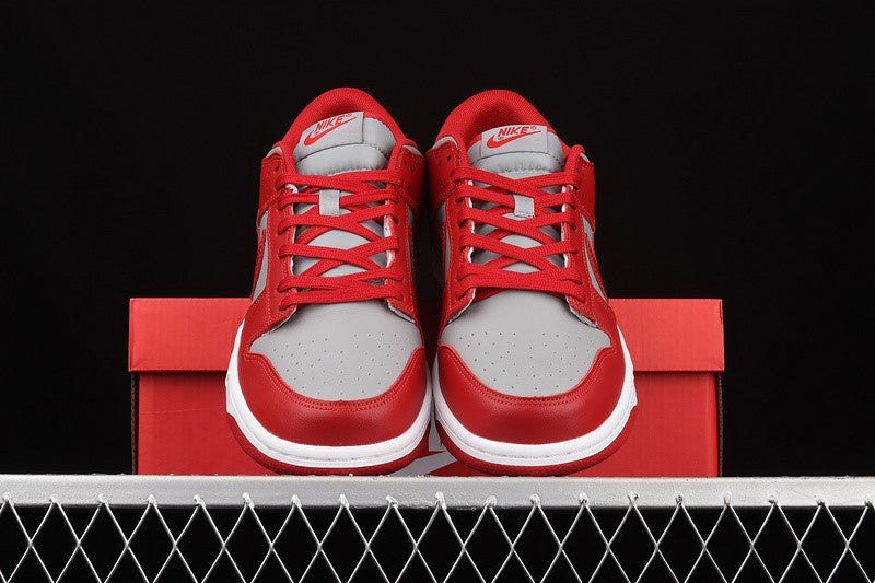 NikeUnisex Dunk Low Medium - Grey UNLV