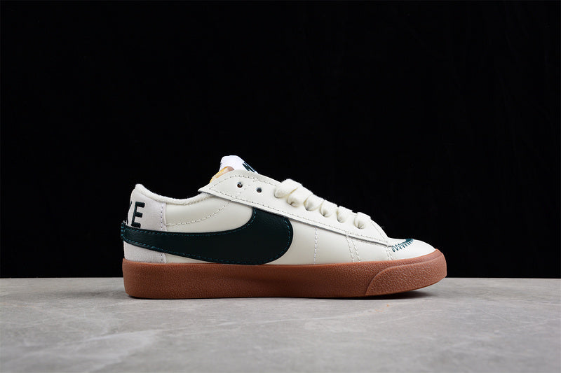 NikeMens blazer 77 jumbo low - white/green