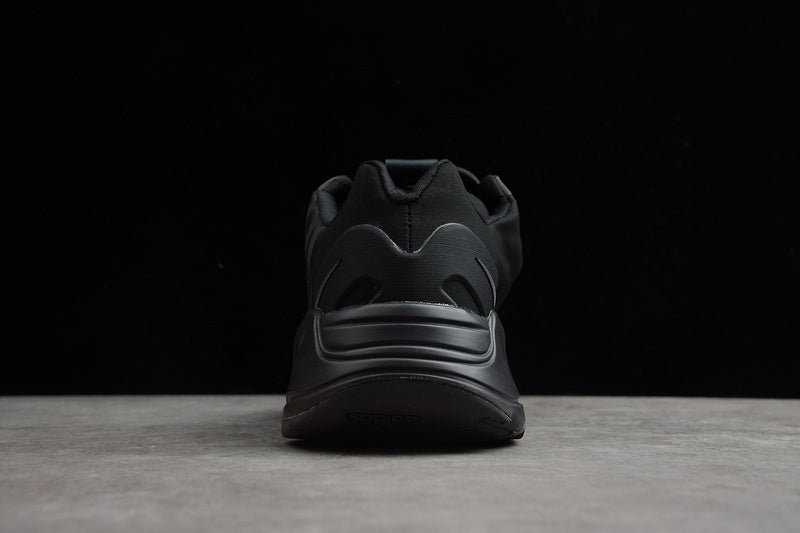 adidasUnisex Yeezy Boost 700 MNVN - Triple Black