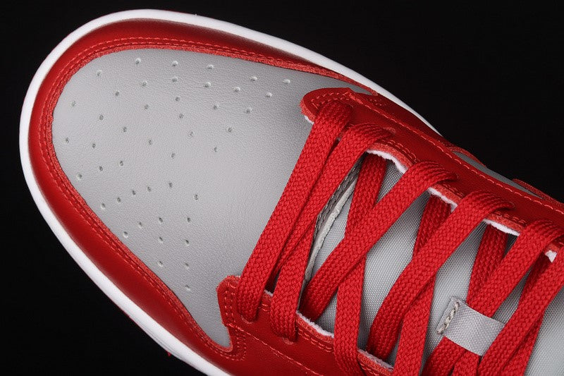 NikeUnisex Dunk Low Medium - Grey UNLV