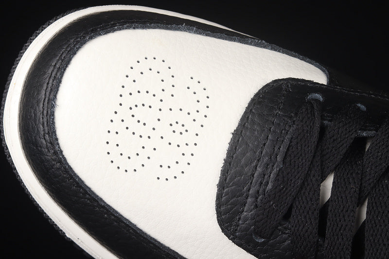Air Force 1 AF1 Mid x Stüssy - Black/Light Bone