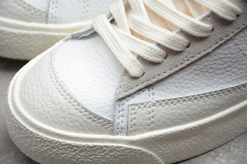 NikeUnisex Blazer MID VINTAGE 77 - BLANCAS