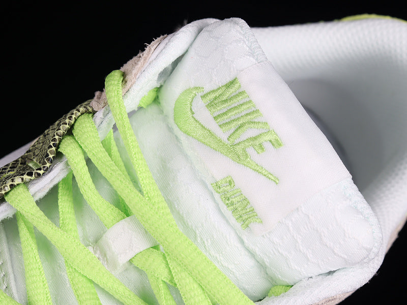 NikeUnisex Dunk Low Disrupt 2 - Green Snake