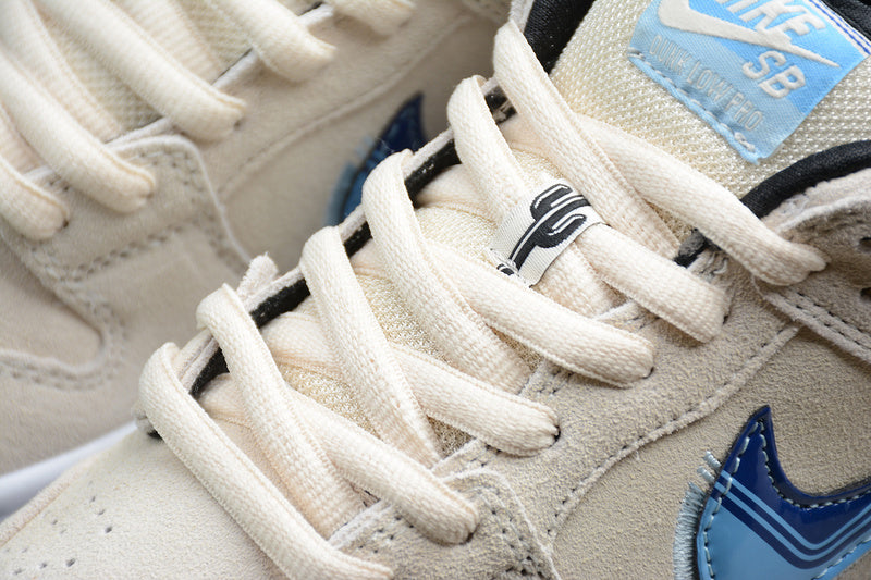 NikeMens Sb Dunk Low - Truck It