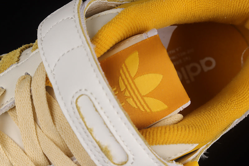 adidasMens Forum 84 Low - White/Yellow