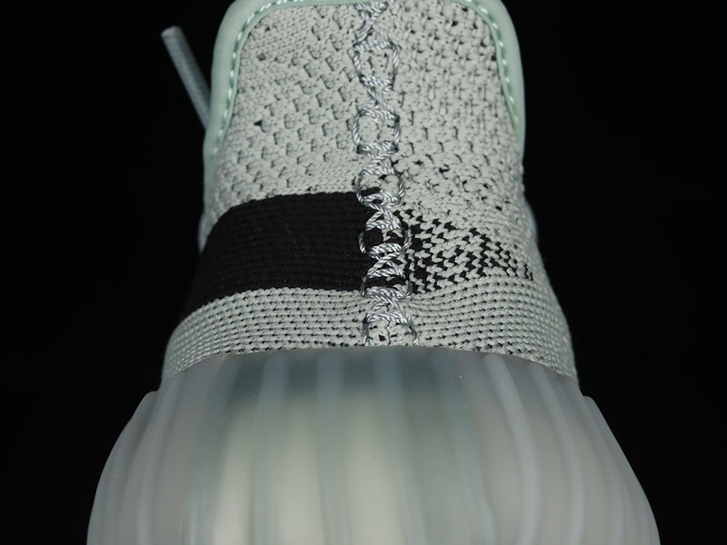 adidasUnisex Yeezy Boost 350 V2 - Salt