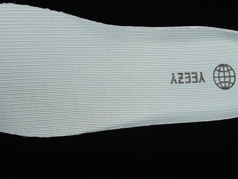 adidasUnisex Yeezy Boost 350 V2 - Salt