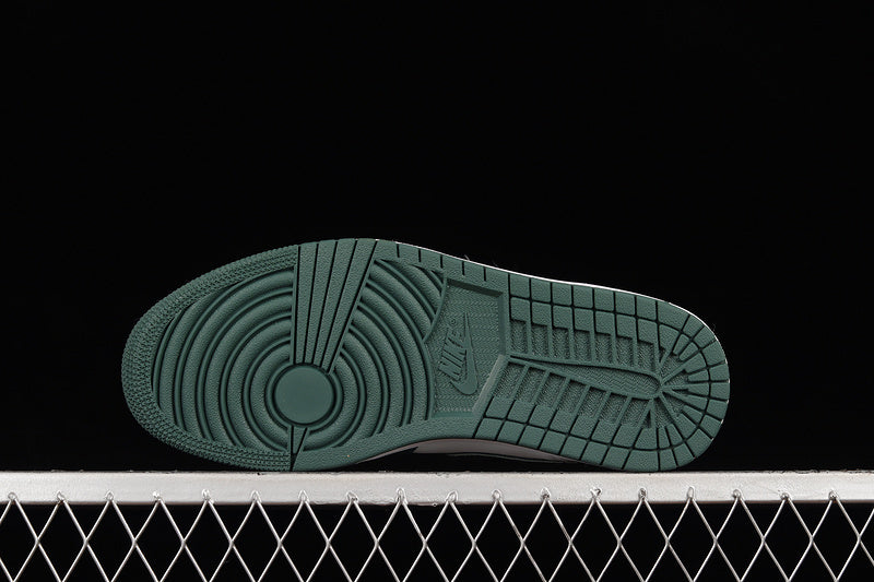 NikeUnisex Air Jordan 1 Mid - Sonics