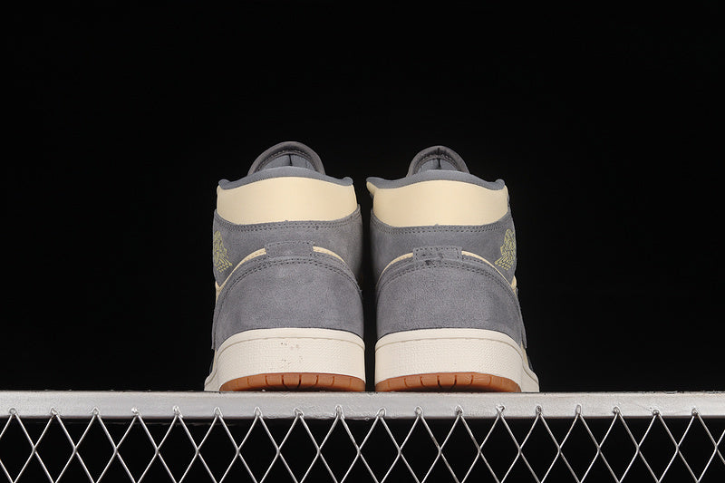 Air Jordan 1 AJ1 Mid - Coconut Milk