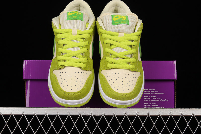 NikeUnisex SB Dunk Low - Green Apple
