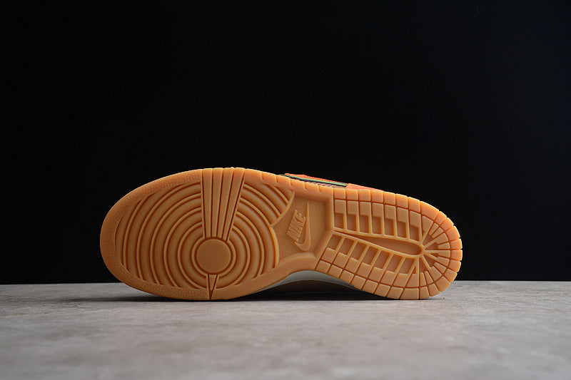NikeMens Dunk Low Scrap - Archeo Brown