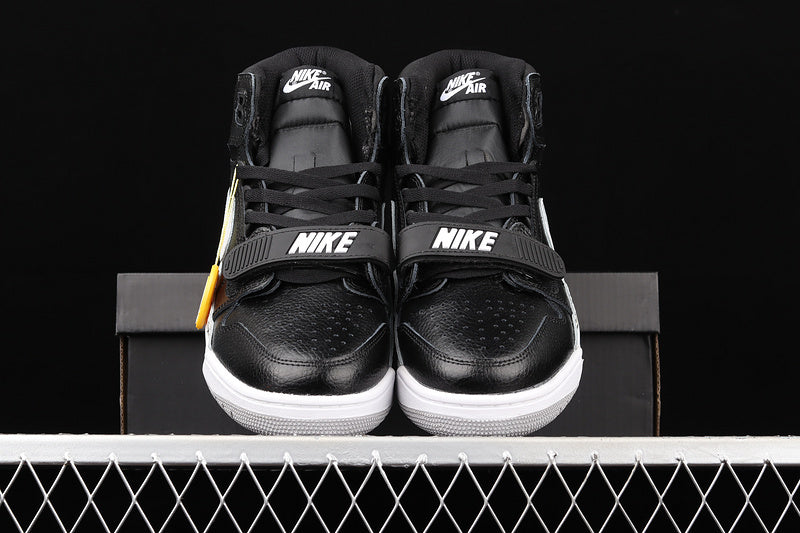 Air Jordan Legacy 312 - Black Cement