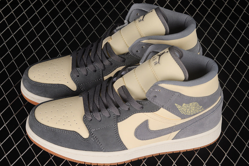 Air Jordan 1 AJ1 Mid - Coconut Milk
