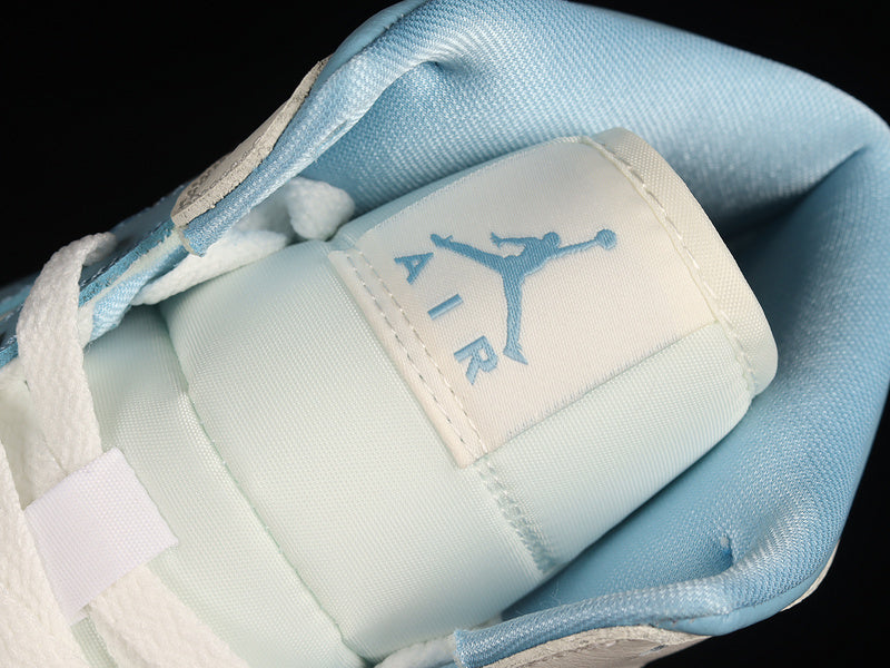 Air Jordan 1 AJ1 Mid - UNC
