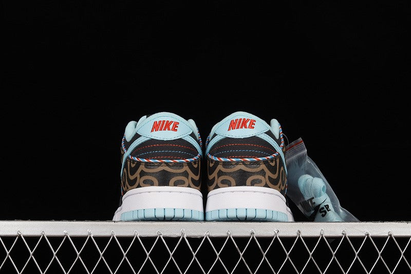 NikeUnisex Dunk Low - "Barber Shop/Black"