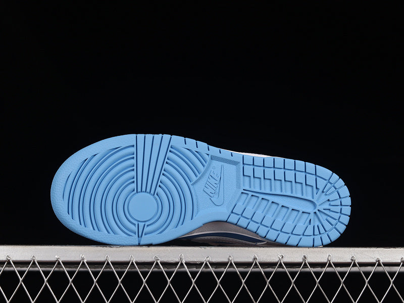 NikeUnisex Dunk Low Reverse - UNC