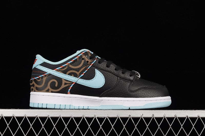 NikeUnisex Dunk Low - "Barber Shop/Black"
