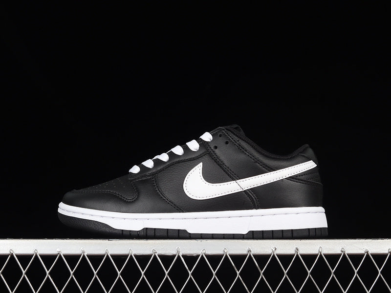 NikeUnisex Dunk Low - Black/White