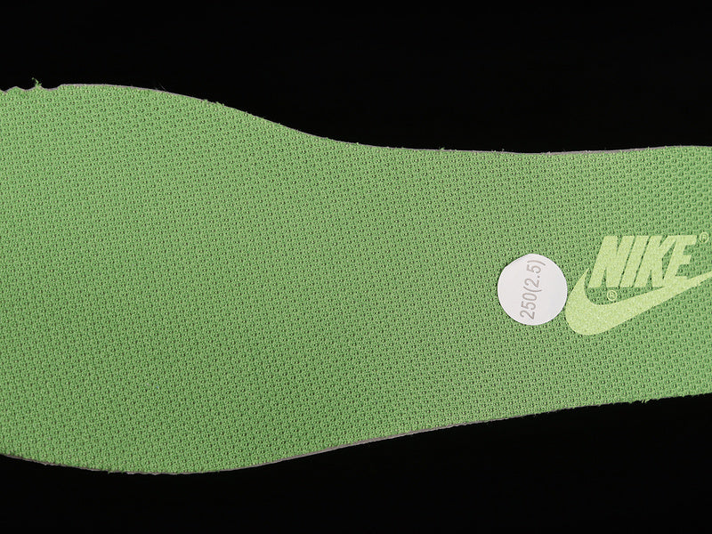 NikeUnisex Dunk Low - Chlorophyll