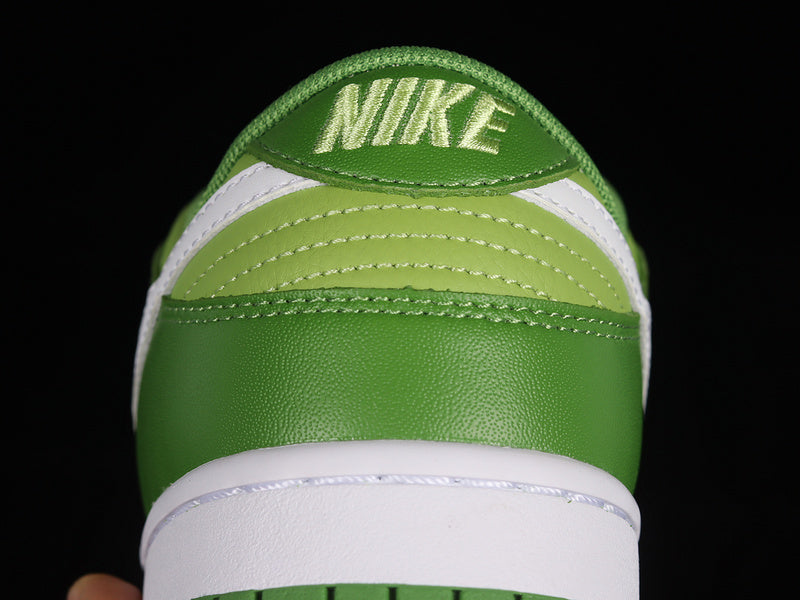 NikeUnisex Dunk Low - Chlorophyll