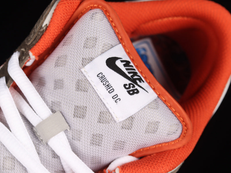 NikeSB Dunk Low - Crushed D.C.