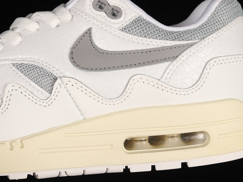 Patta x NikeMens Air Max 1 AM1 - White