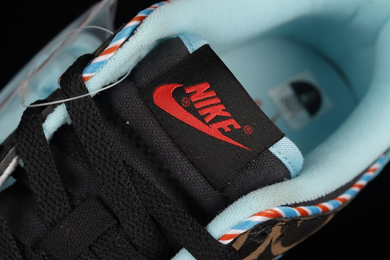 NikeUnisex Dunk Low - "Barber Shop/Black"