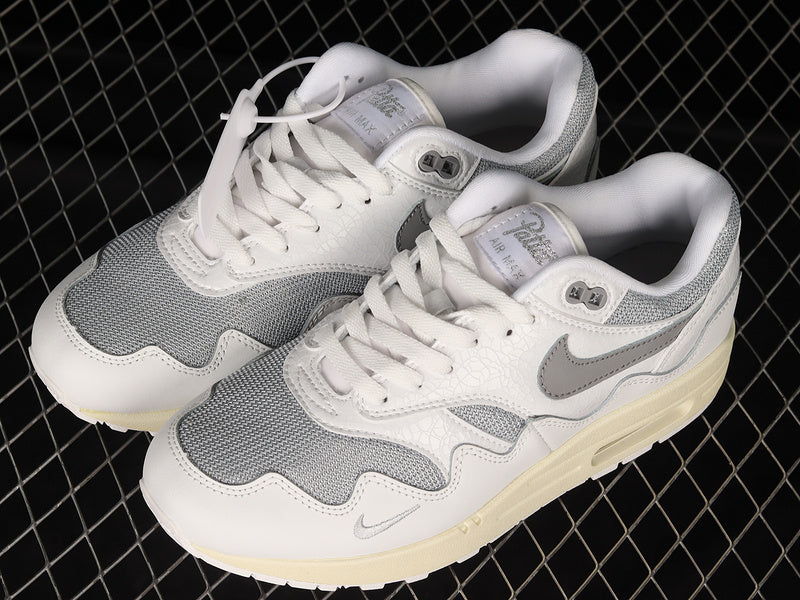 Patta x NikeMens Air Max 1 AM1 - White