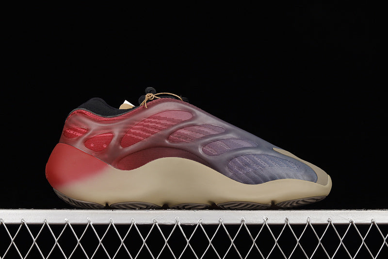 adidasUnisex Yeezy 700 V3 - Fade Carbon