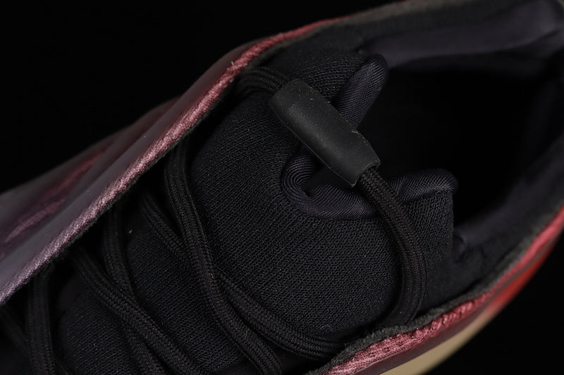 adidasUnisex Yeezy 700 V3 - Fade Carbon