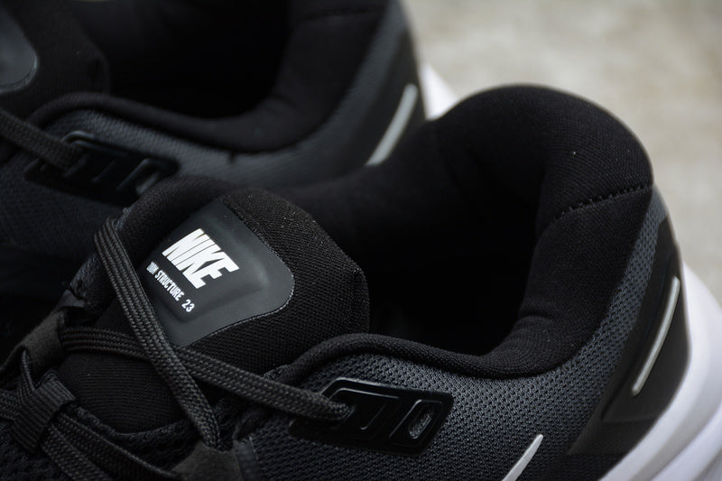 NikeMens Air Zoom Structure 23 - Black/White