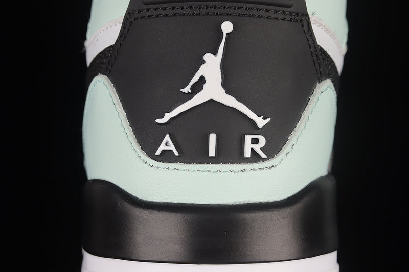 Air Jordan Legacy 312 - Igloo