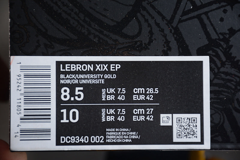 NikeMens LeBron 19 Hardwood - Classic