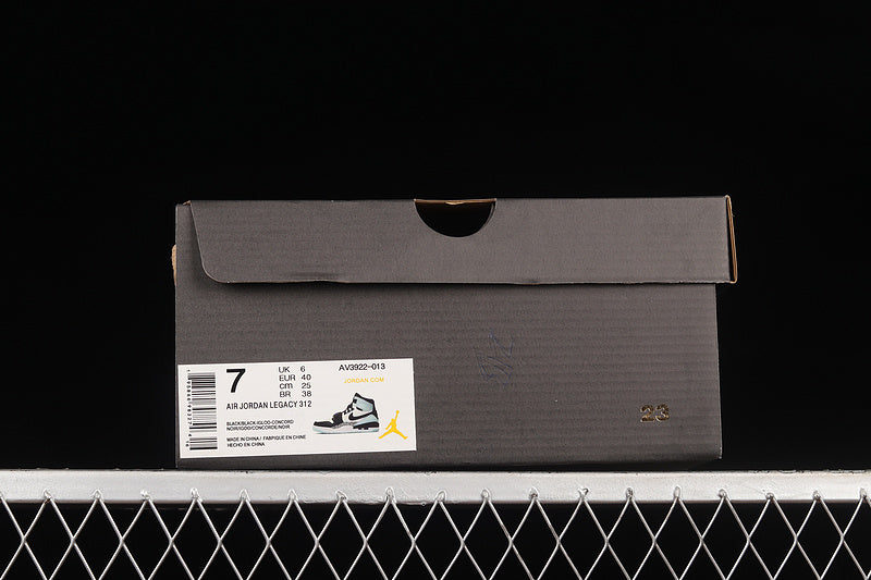 Air Jordan Legacy 312 - Igloo