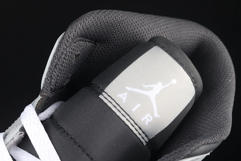 Air Jordan 1 AJ1 Mid - Smoke Grey Anthracite