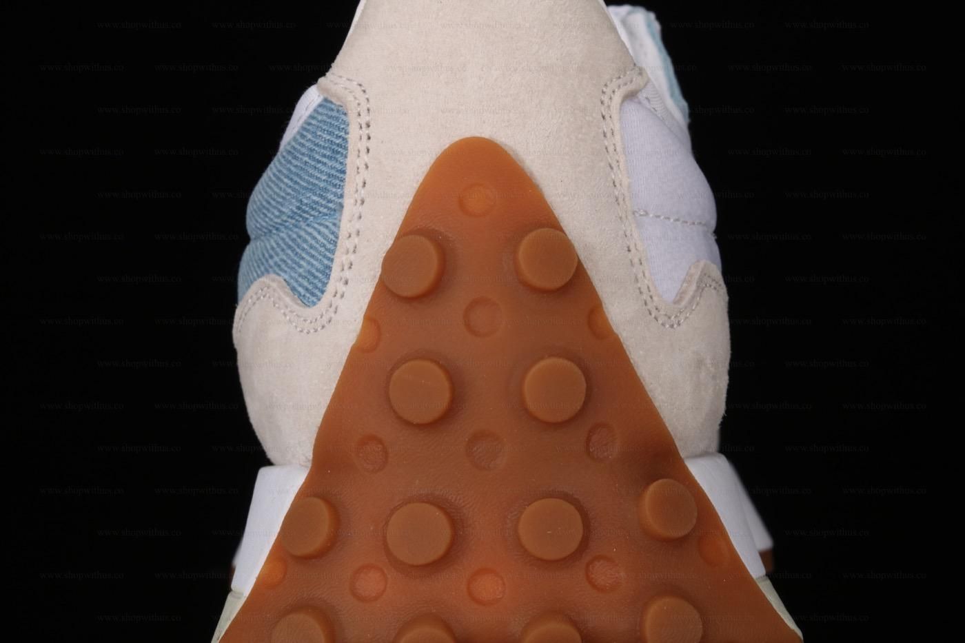 LEVI'S x New Balance - Light Blue