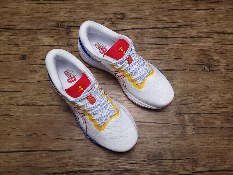Gundam x Asics Gel-Kayano 27