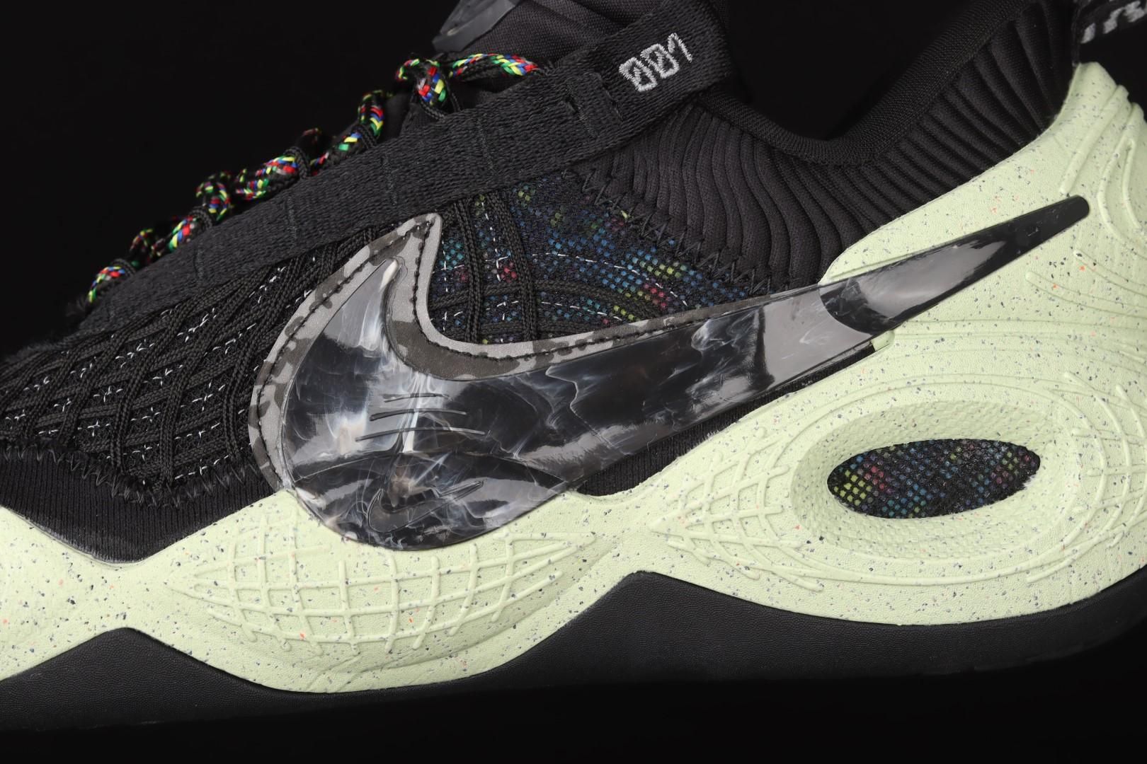 NikeUnisex Cosmic Unity - Green Glow
