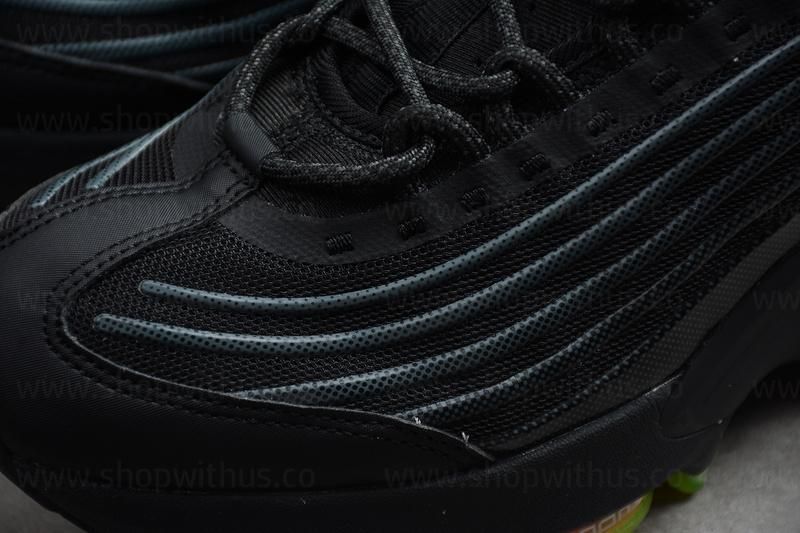 NikeRunning Air Zoom 950 - Black/Metallic Silver