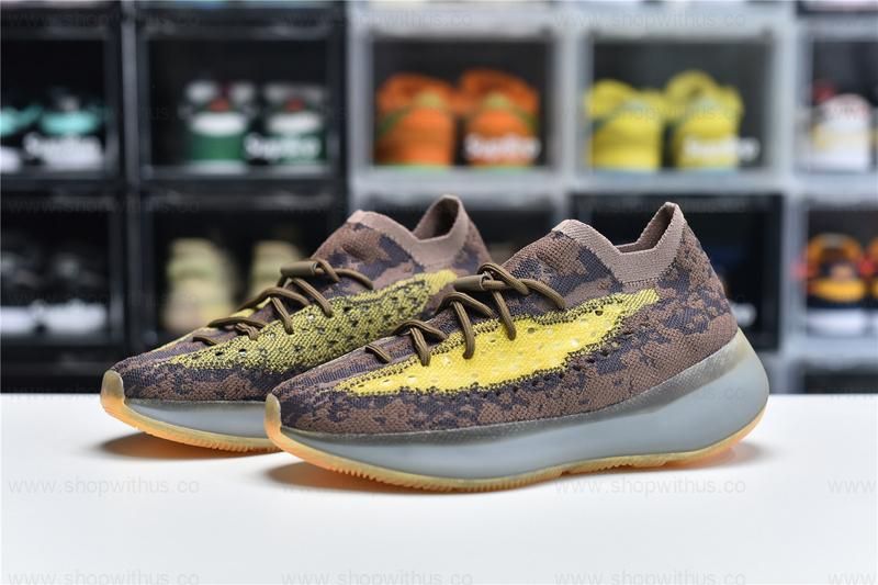 adidasUnisex YEEZY Boost 380 - LMNTE