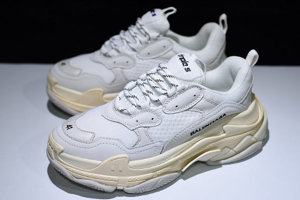 BalenciagaUnisex Triple S sneakers - White