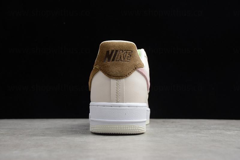 NikeUnisex Air Force 1 AF1 Low Vandalized - Light Orewood Brown