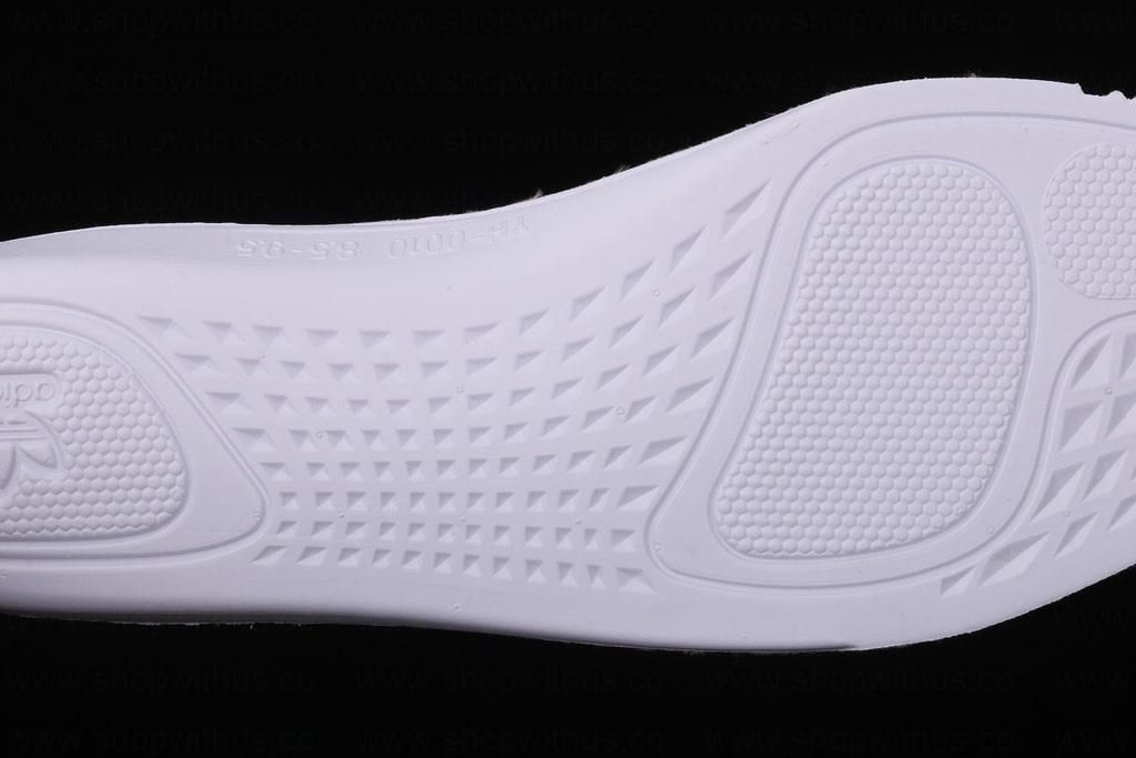 adidasOriginals YEEZY Boost 350 V2 - Fade