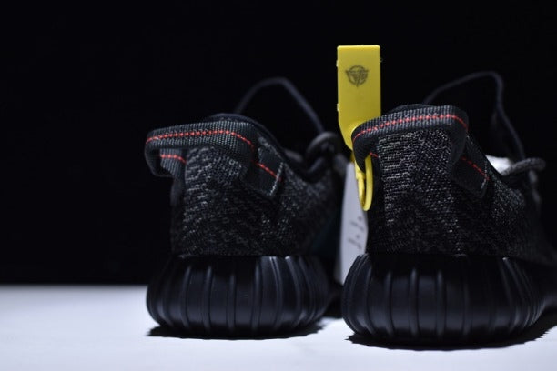 adidasYEEZY Boost 350 - Pirate Black