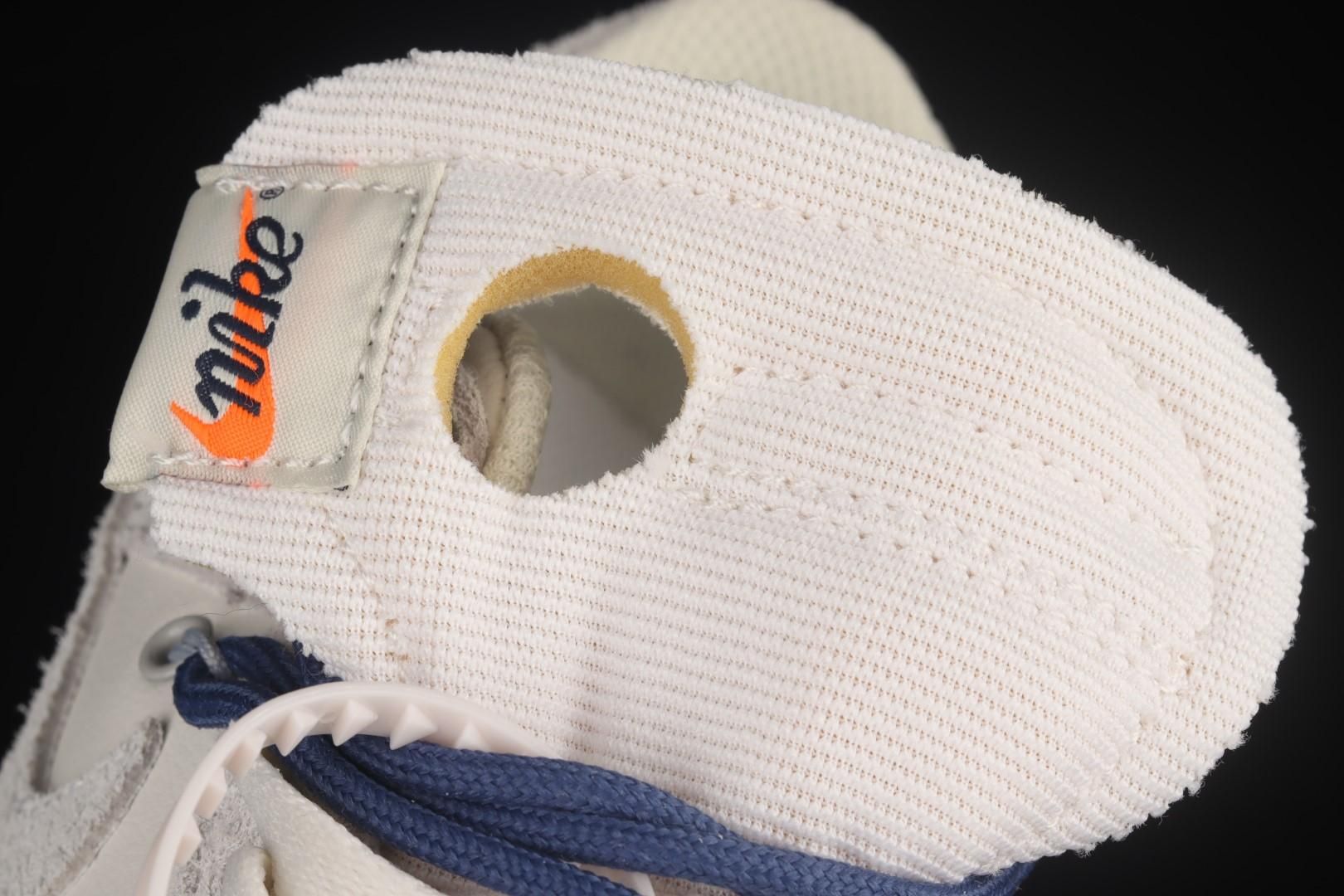 Off-White x NikeMens Dunk Low- Lot 18