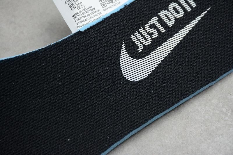 NikeRunning Air Zoom Tempo Next% - Black/White