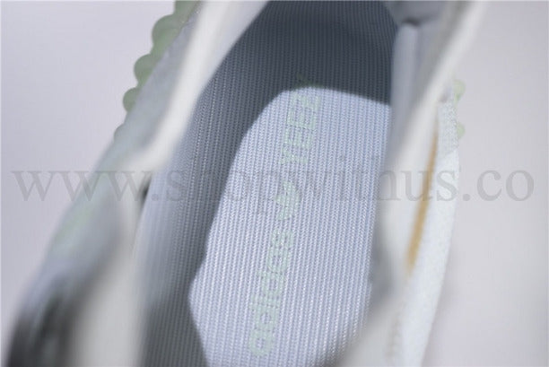 adidasOriginals YEEZY Boost 350 V2 - Hyperspace