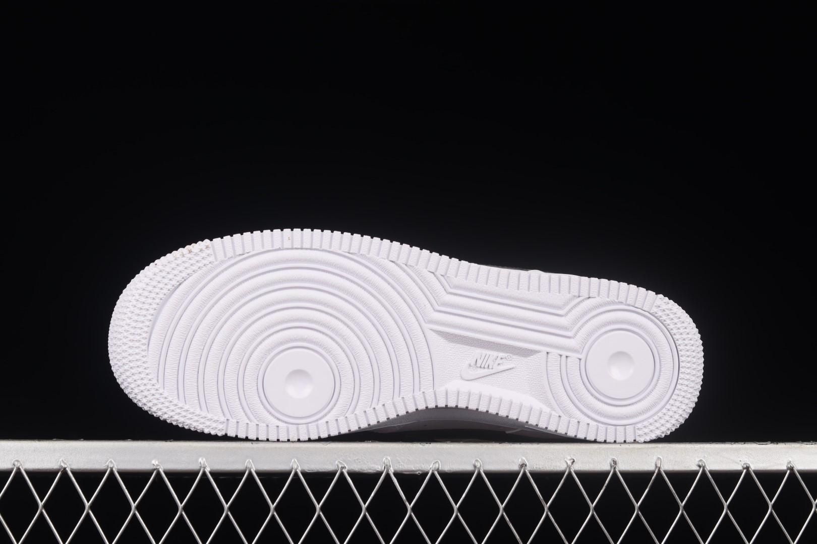 NikeUnisex Air Force 1 AF1 Low '07 FM - Cut Out Swoosh White/Black